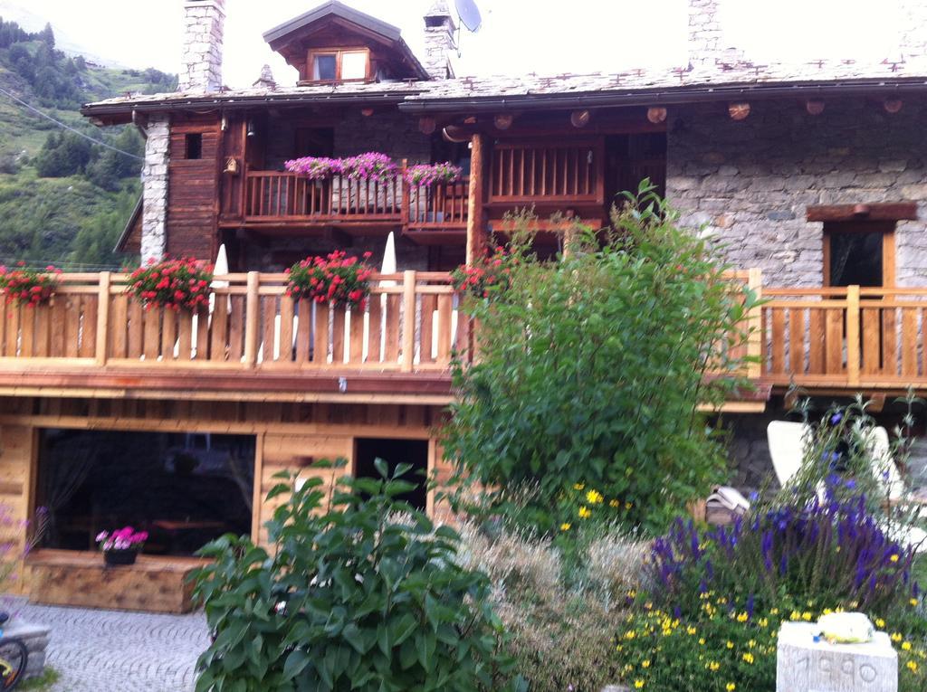 Les Trompeurs Chez Odette Bed & Breakfast Cogne Luaran gambar